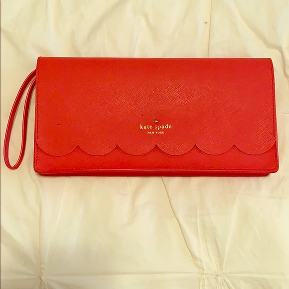 kate spade Handbags - ♠️Kate spade clutch♠️